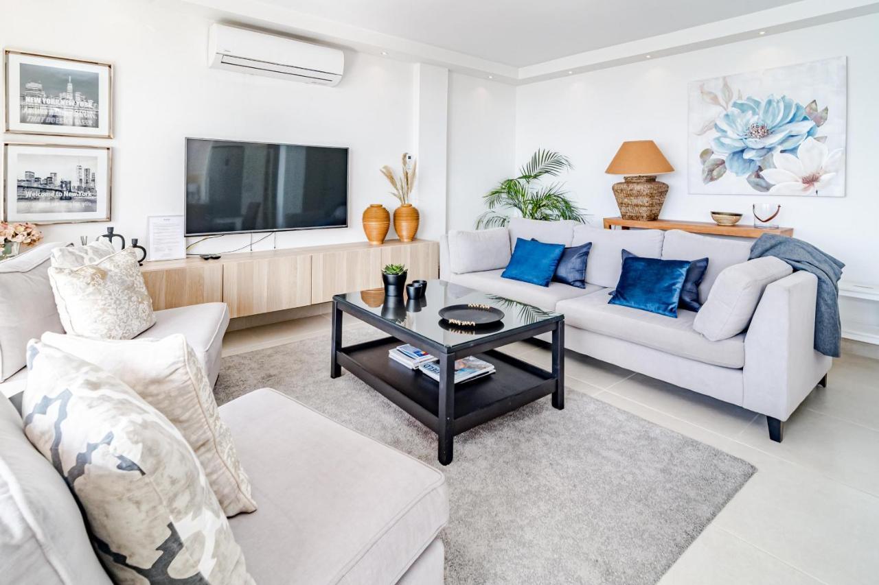 Cp - Modern Beachside Apartment In Estepona Buitenkant foto