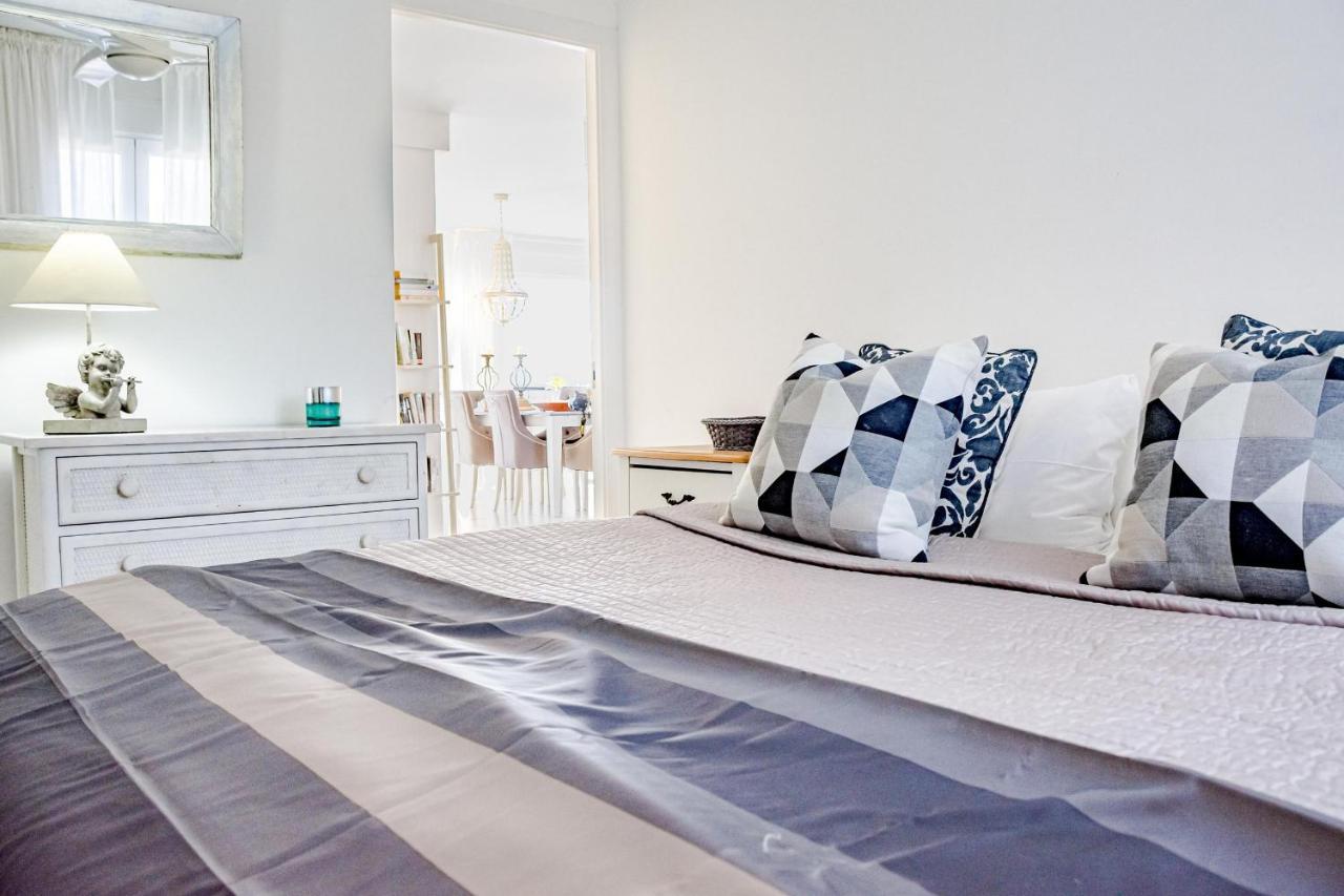 Cp - Modern Beachside Apartment In Estepona Buitenkant foto